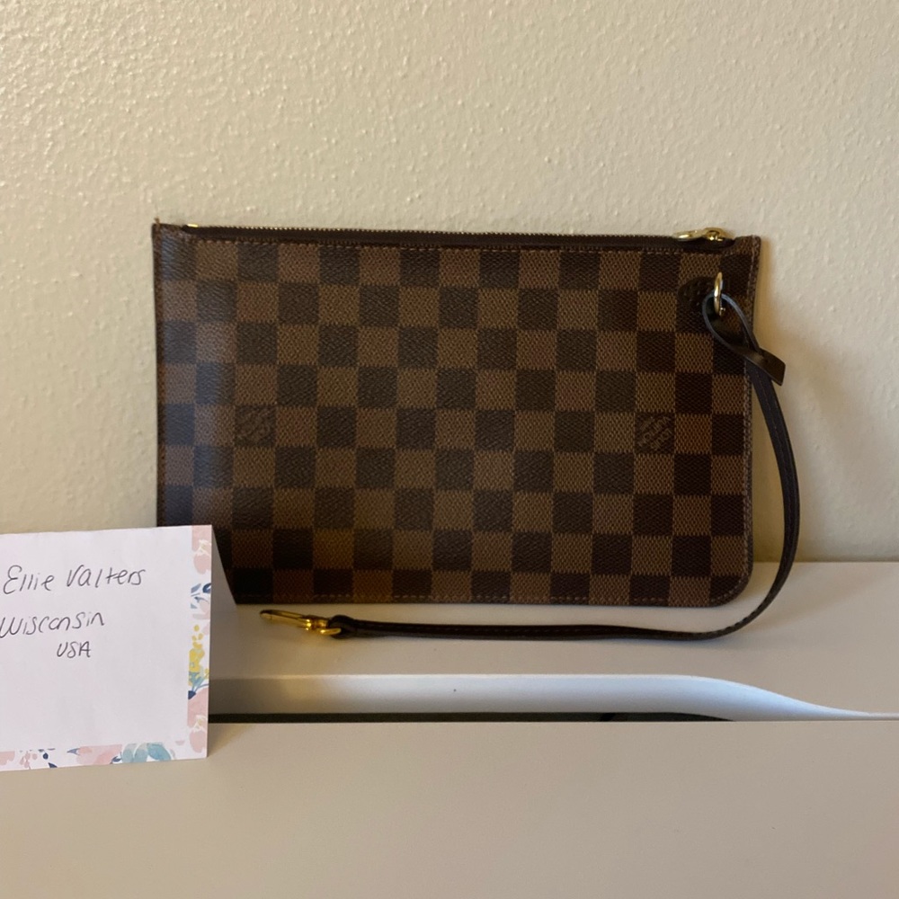 Louis Vuitton Neverfull pouch
